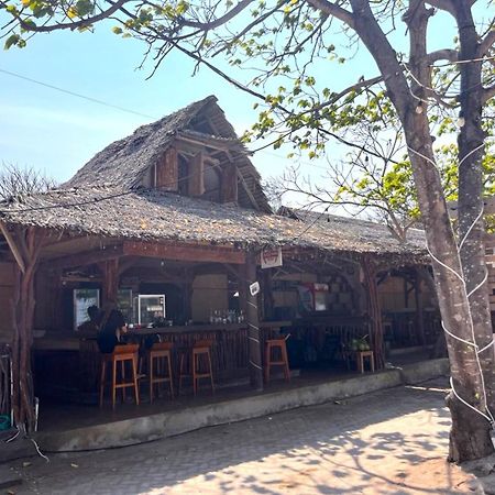 Q'Pelagos Sunset Bungalow Гілі-Траванган Екстер'єр фото