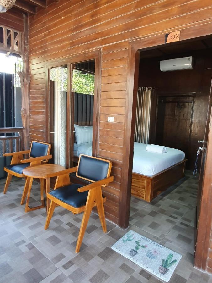 Q'Pelagos Sunset Bungalow Гілі-Траванган Екстер'єр фото